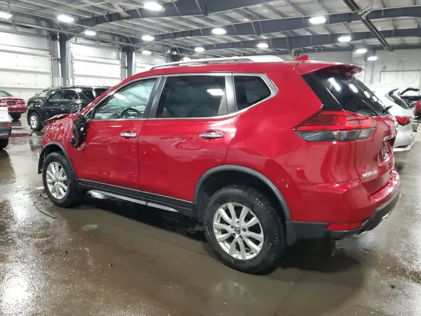 JN8AT2MV8HW270197 2017 NISSAN ROGUE - Image 2