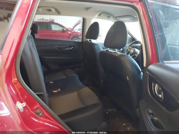 JN8AT2MV8HW270684 2017 NISSAN ROGUE - Image 8