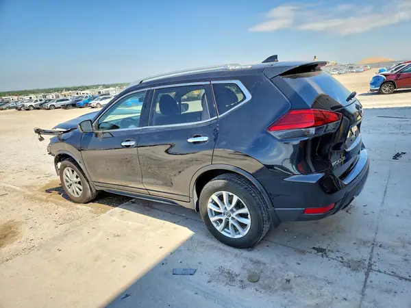 JN8AT2MV8HW271480 2017 NISSAN ROGUE - Image 2