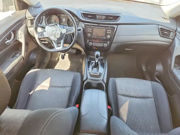 JN8AT2MV8HW271480 2017 NISSAN ROGUE - Image 8