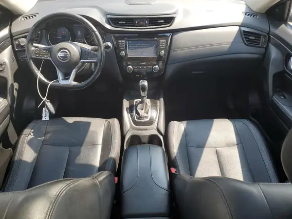 JN8AT2MV8HW279269 2017 NISSAN ROGUE - Image 8