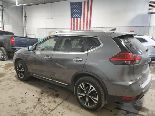 JN8AT2MV8HW282348 2017 NISSAN ROGUE - Image 2