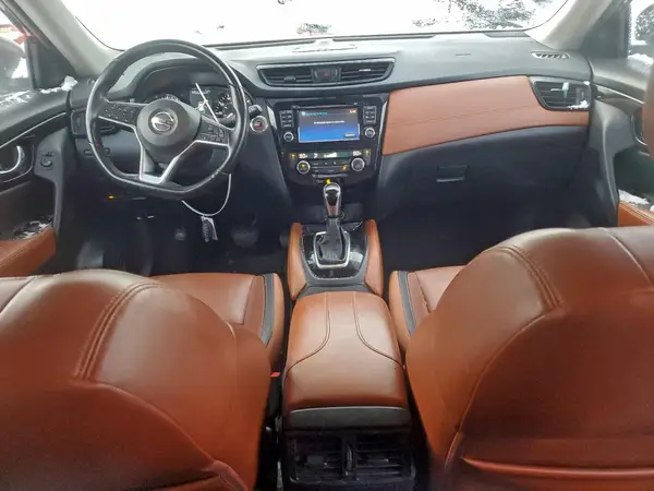 JN8AT2MV8HW282558 2017 NISSAN ROGUE - Image 8
