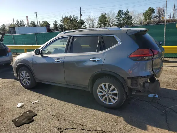 JN8AT2MV8HW283936 2017 NISSAN ROGUE - Image 2