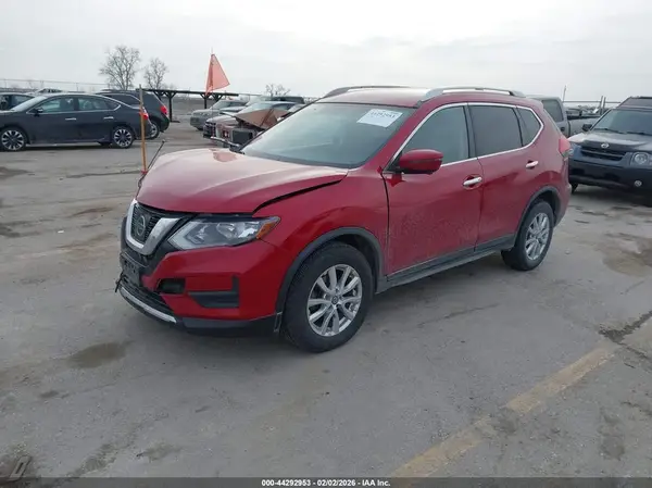 JN8AT2MV8HW284763 2017 NISSAN ROGUE - Image 2