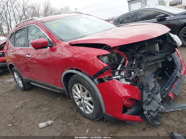 JN8AT2MV8HW285301 2017 NISSAN ROGUE - Image 1