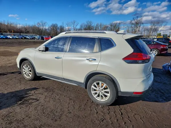 JN8AT2MV8HW285458 2017 NISSAN ROGUE - Image 2