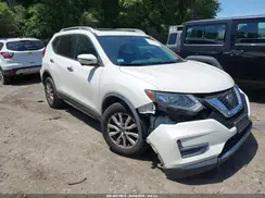 JN8AT2MV8JW301115 2018 NISSAN ROGUE