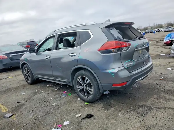 JN8AT2MV8JW301731 2018 NISSAN ROGUE - Image 2