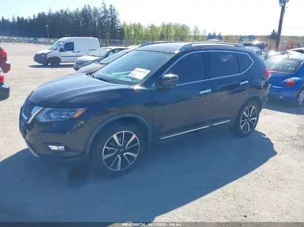 JN8AT2MV8JW303320 2018 NISSAN ROGUE - Image 2