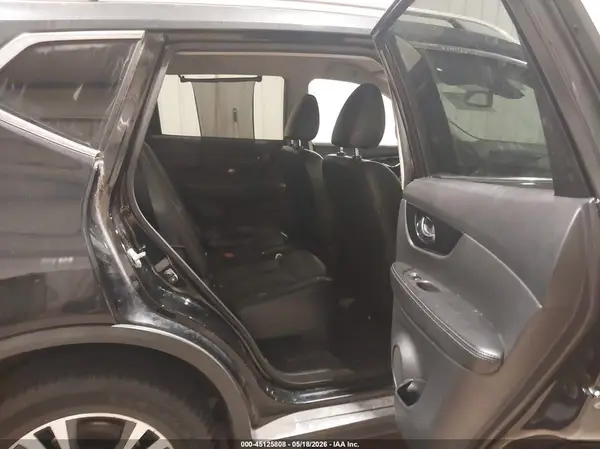 JN8AT2MV8JW304144 2018 NISSAN ROGUE - Image 8