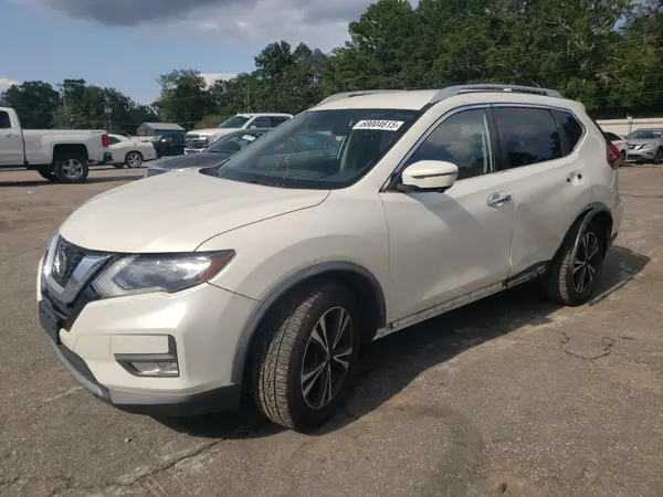 JN8AT2MV8JW304581 2018 NISSAN ROGUE - Image 1