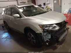JN8AT2MV8JW304709 2018 NISSAN ROGUE