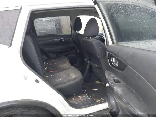 JN8AT2MV8JW307528 2018 NISSAN ROGUE - Image 8