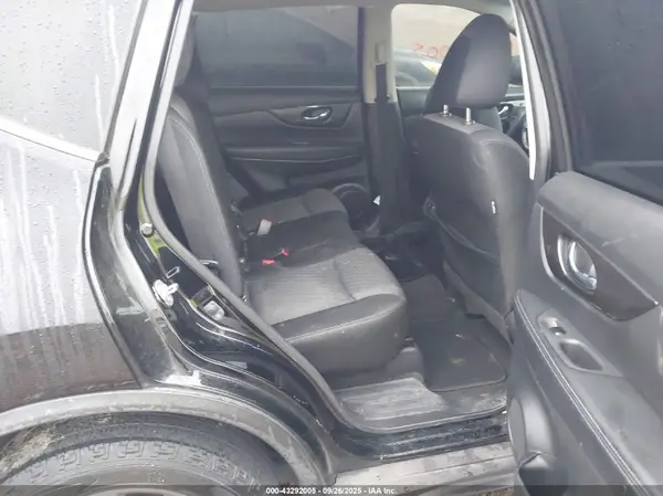 JN8AT2MV8JW313538 2018 NISSAN ROGUE - Image 8