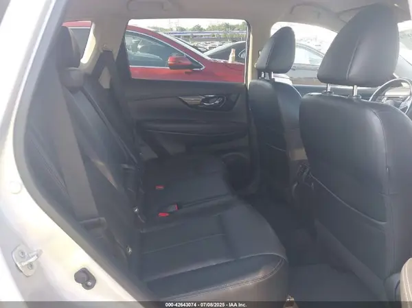 JN8AT2MV8JW316861 2018 NISSAN ROGUE - Image 8