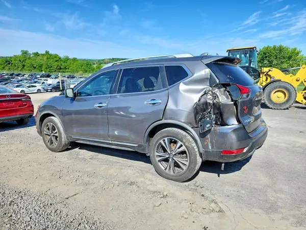 JN8AT2MV8JW318500 2018 NISSAN ROGUE - Image 2