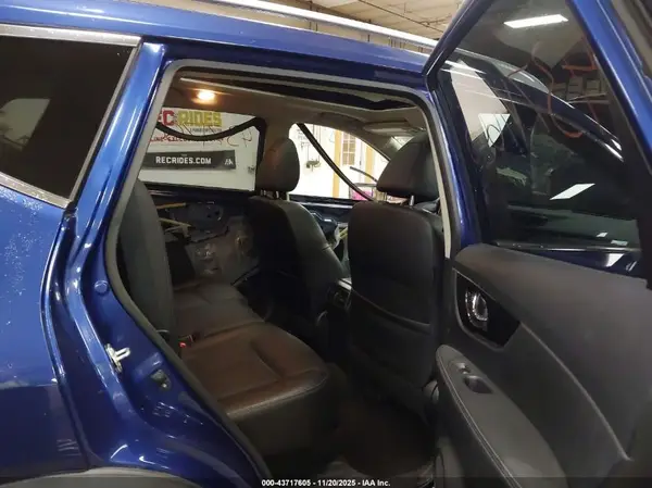 JN8AT2MV8JW320084 2018 NISSAN ROGUE - Image 8