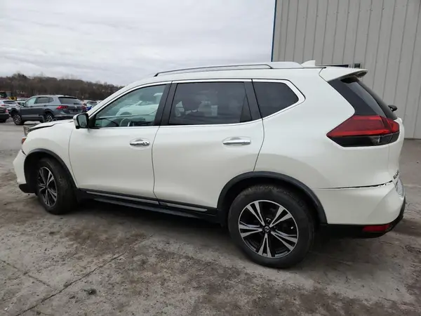 JN8AT2MV8JW322319 2018 NISSAN ROGUE - Image 2
