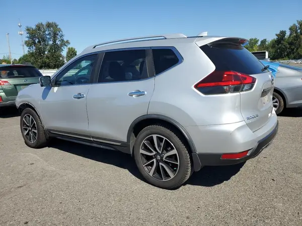 JN8AT2MV8JW322658 2018 NISSAN ROGUE - Image 2