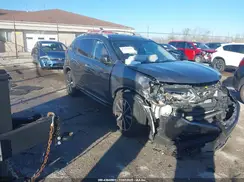 JN8AT2MV8JW324782 2018 NISSAN ROGUE