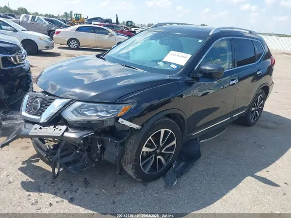 JN8AT2MV8JW325320 2018 NISSAN ROGUE - Image 2