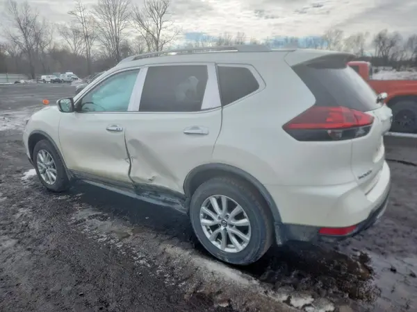 JN8AT2MV8JW326578 2018 NISSAN ROGUE - Image 2