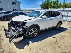 JN8AT2MV8JW326709 2018 NISSAN ROGUE