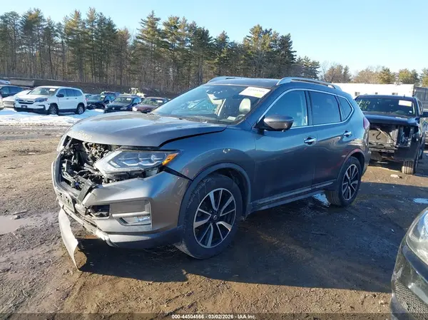JN8AT2MV8JW327262 2018 NISSAN ROGUE - Image 2