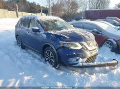 JN8AT2MV8JW329349 2018 NISSAN ROGUE