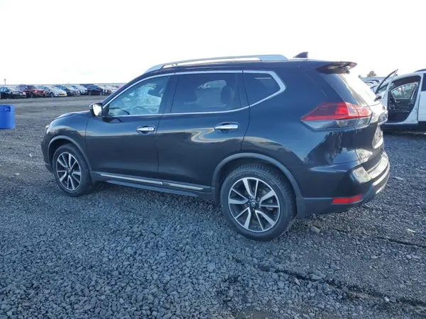 JN8AT2MV8JW330971 2018 NISSAN ROGUE - Image 2