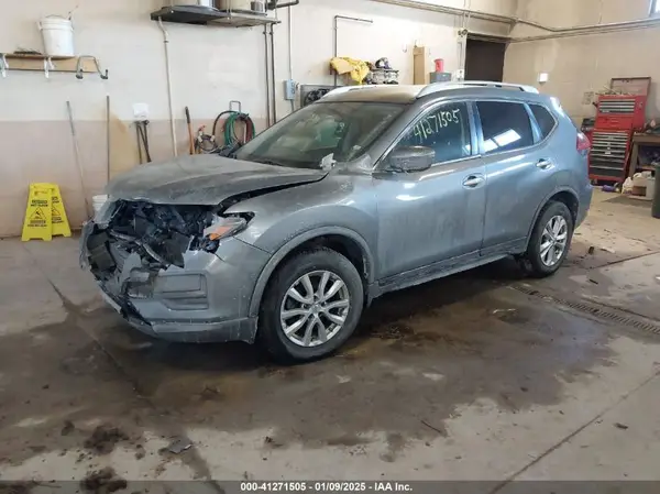 JN8AT2MV8JW341372 2018 NISSAN ROGUE - Image 2