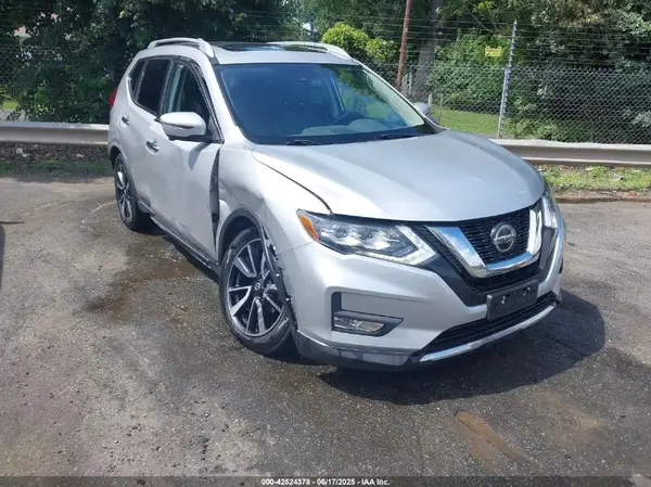 JN8AT2MV8JW341906 2018 NISSAN ROGUE - Image 1