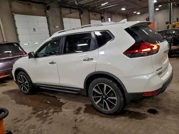 JN8AT2MV8JW342330 2018 NISSAN ROGUE - Image 2