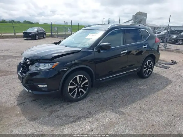 JN8AT2MV8JW344577 2018 NISSAN ROGUE - Image 2