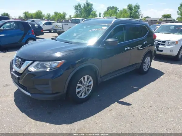 JN8AT2MV8JW346023 2018 NISSAN ROGUE - Image 2