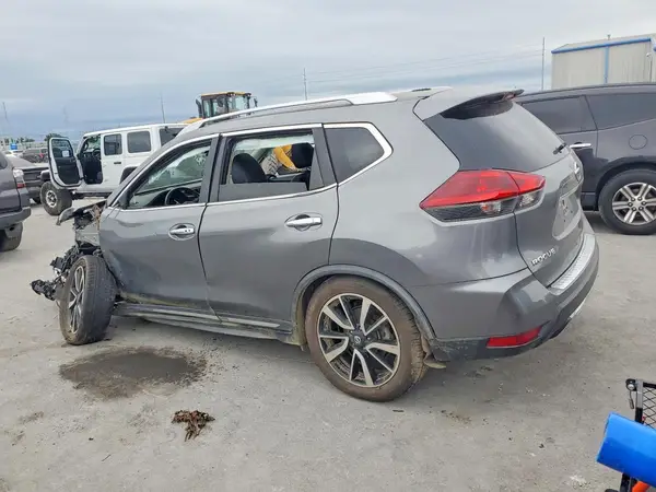 JN8AT2MV8JW349164 2018 NISSAN ROGUE - Image 2