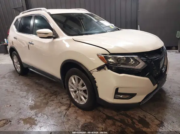 JN8AT2MV8JW350086 2018 NISSAN ROGUE - Image 1