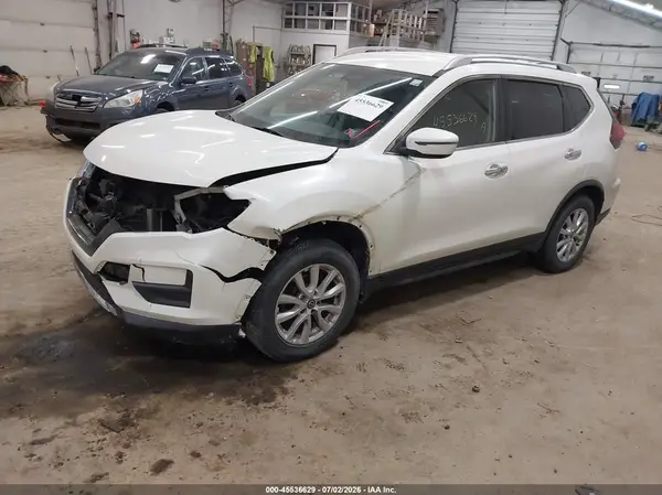 JN8AT2MV8JW351111 2018 NISSAN ROGUE - Image 2