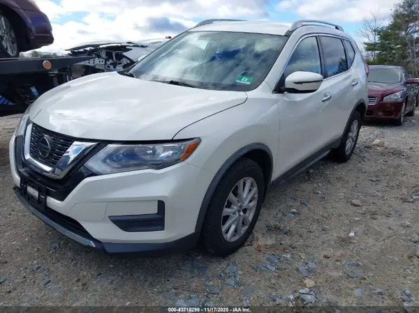 JN8AT2MV8JW354011 2018 NISSAN ROGUE - Image 2