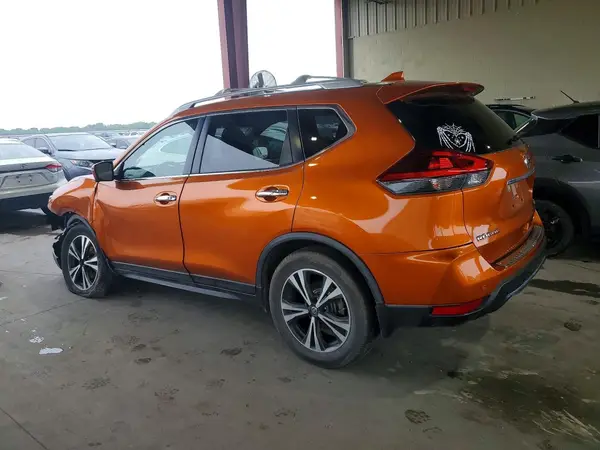 JN8AT2MV8KW370646 2019 NISSAN ROGUE - Image 2