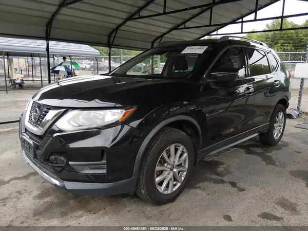 JN8AT2MV8KW372459 2019 NISSAN ROGUE - Image 2