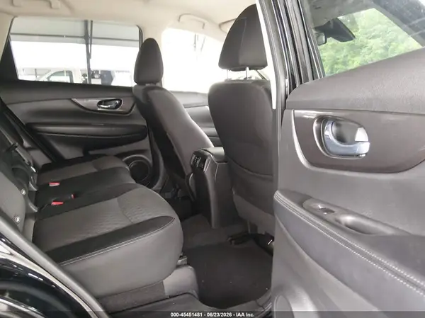 JN8AT2MV8KW372459 2019 NISSAN ROGUE - Image 8