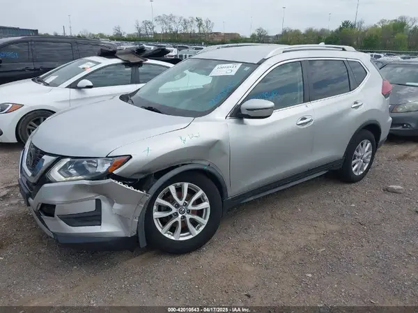 JN8AT2MV8KW372574 2019 NISSAN ROGUE - Image 2