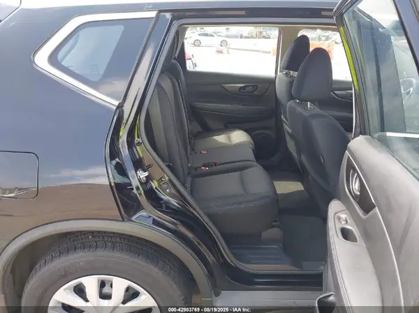 JN8AT2MV8KW375961 2019 NISSAN ROGUE - Image 8