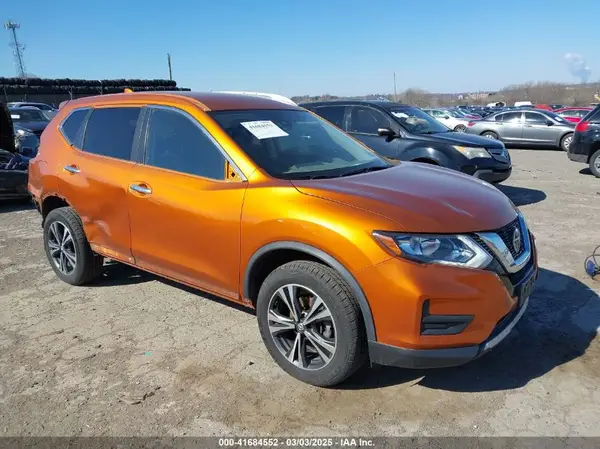 JN8AT2MV8KW376947 2019 NISSAN ROGUE - Image 1