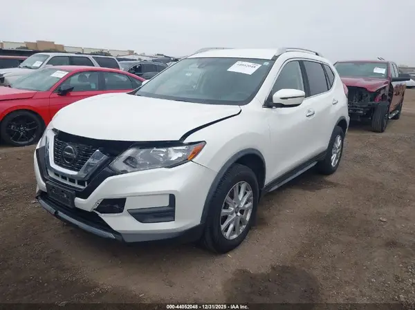 JN8AT2MV8KW377399 2019 NISSAN ROGUE - Image 2