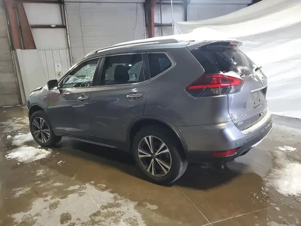 JN8AT2MV8KW379749 2019 NISSAN ROGUE - Image 2