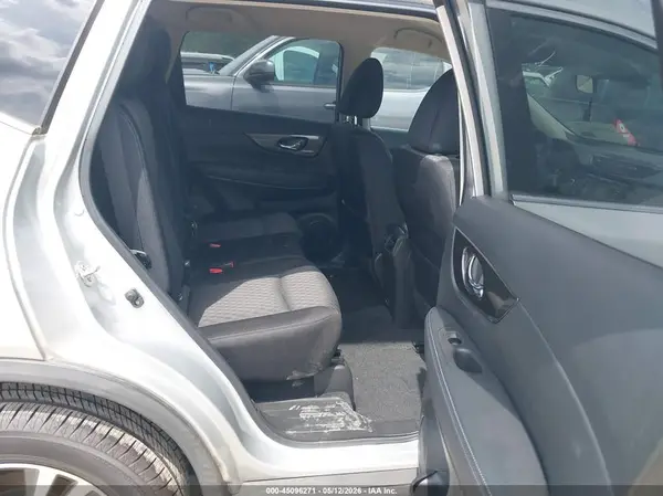 JN8AT2MV8KW380772 2019 NISSAN ROGUE - Image 8
