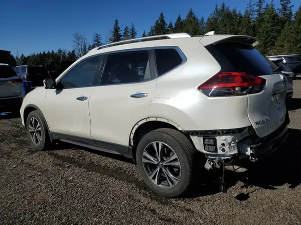 JN8AT2MV8KW381582 2019 NISSAN ROGUE - Image 2